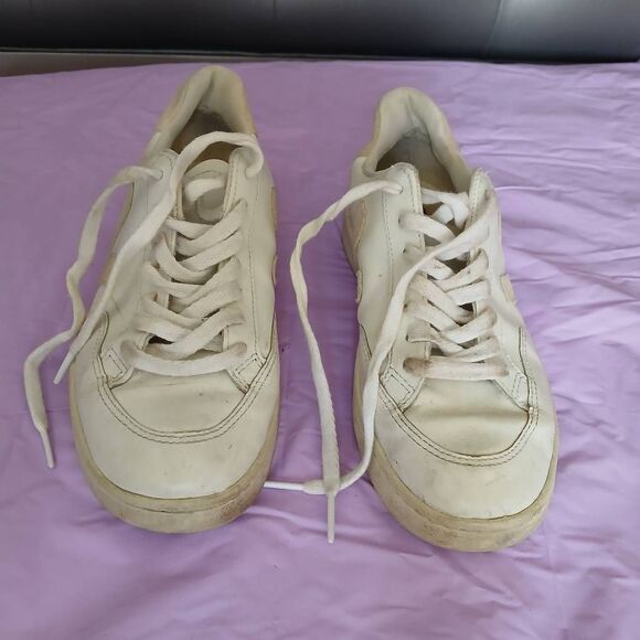 Vert by veja womens size 7 white sneakers - Picture 1 of 6